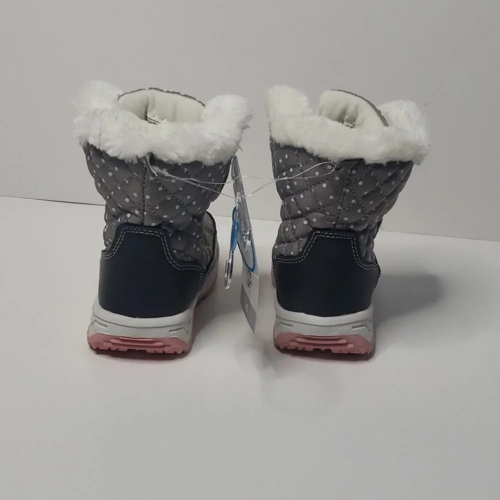 Snow boots